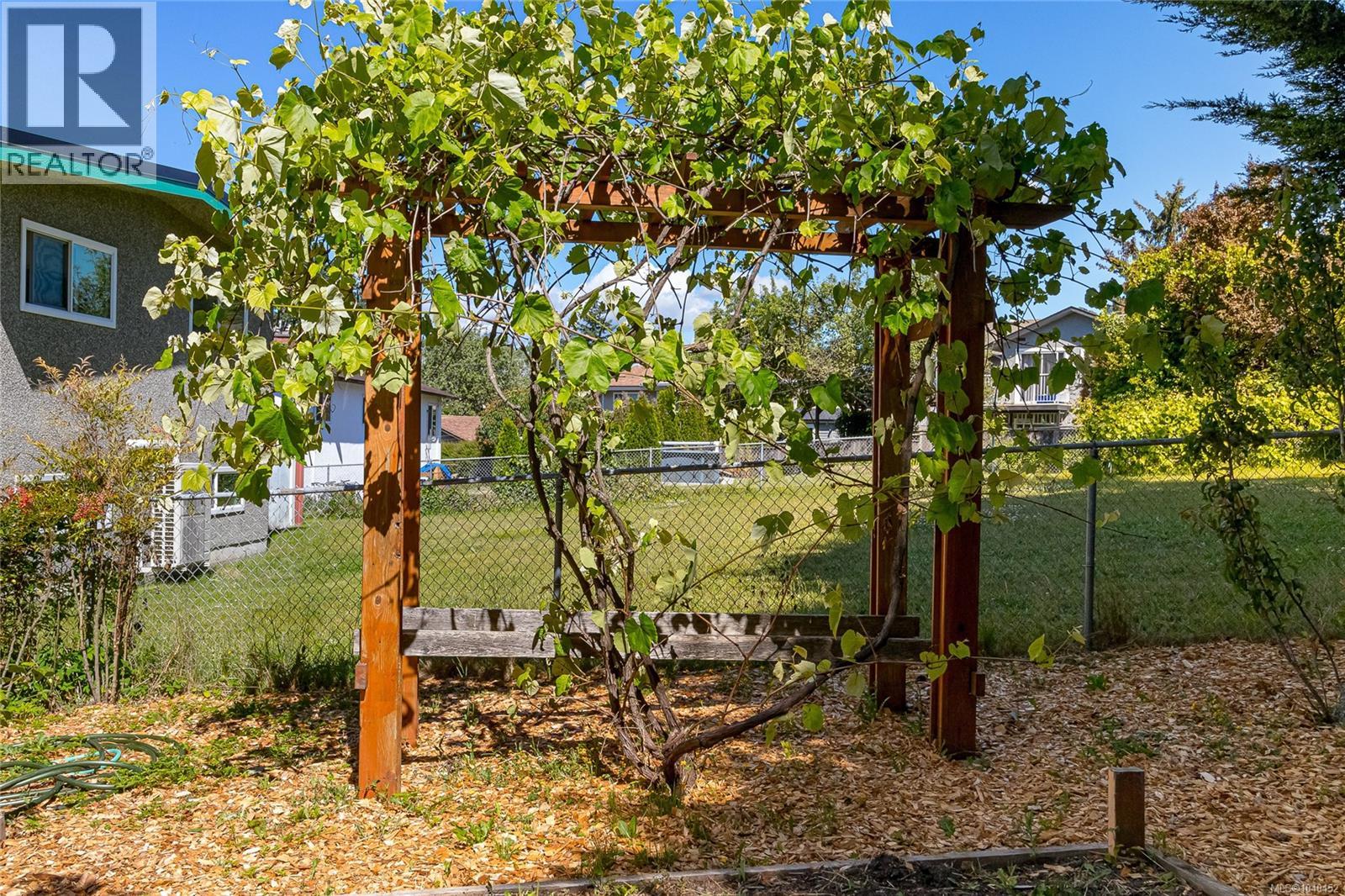  4067 Cedar Hill Cross Road, Saanich
