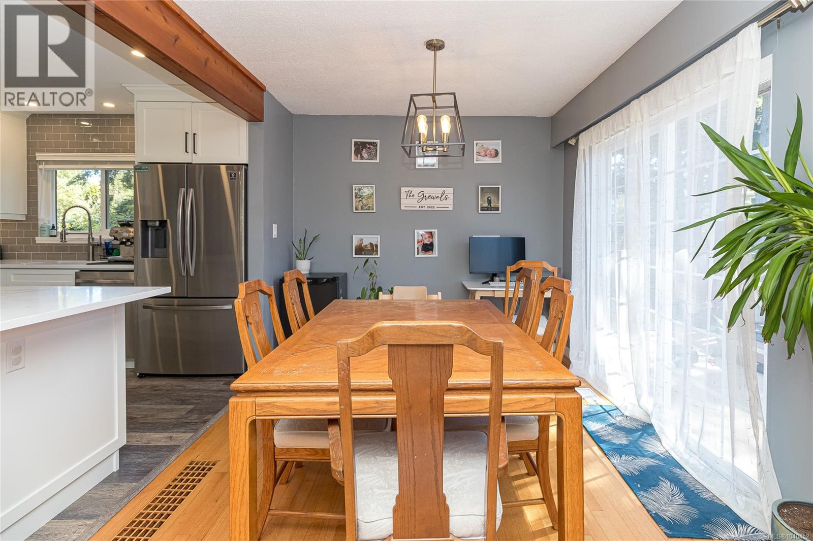  4067 Cedar Hill Cross Road, Saanich