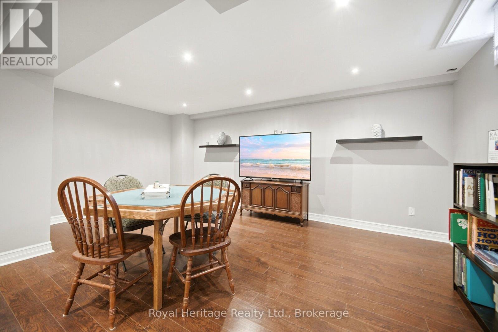 824 FETCHISON DRIVE - 33