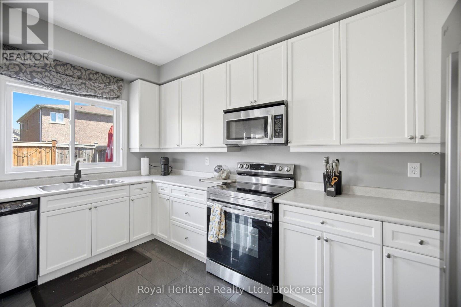 824 FETCHISON DRIVE - 9