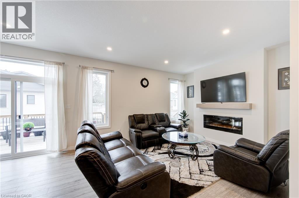 4 BRAUN Avenue - 12