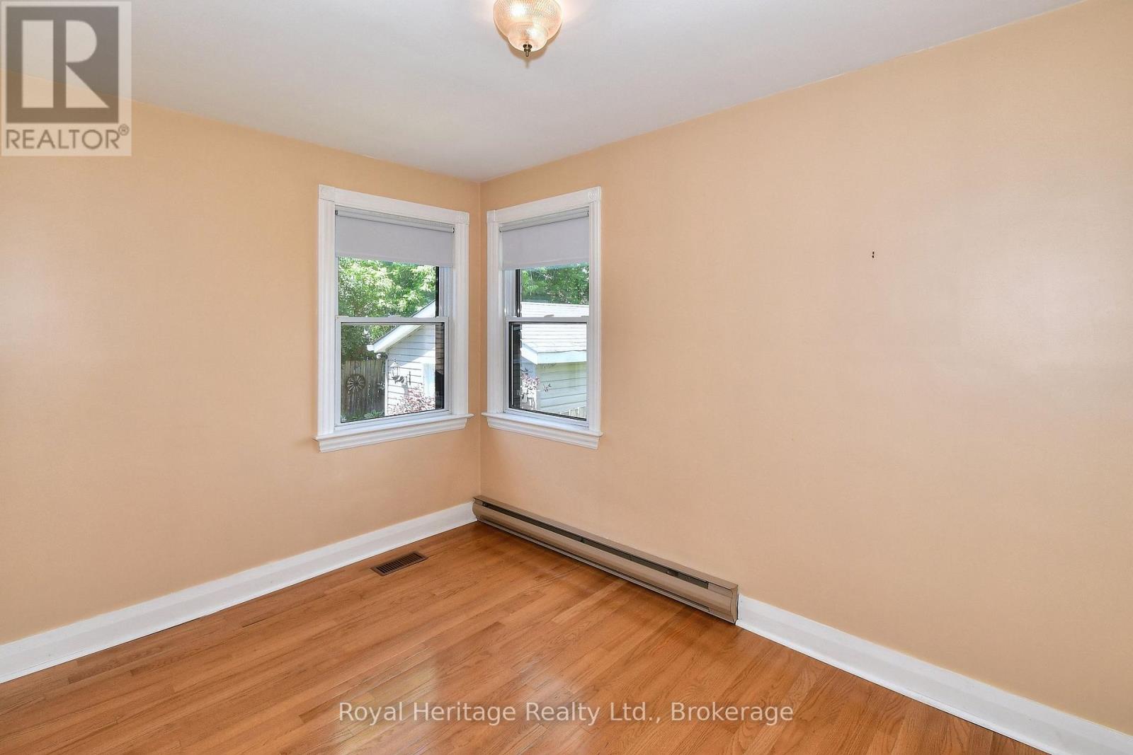 476 KING GEORGE STREET - 11