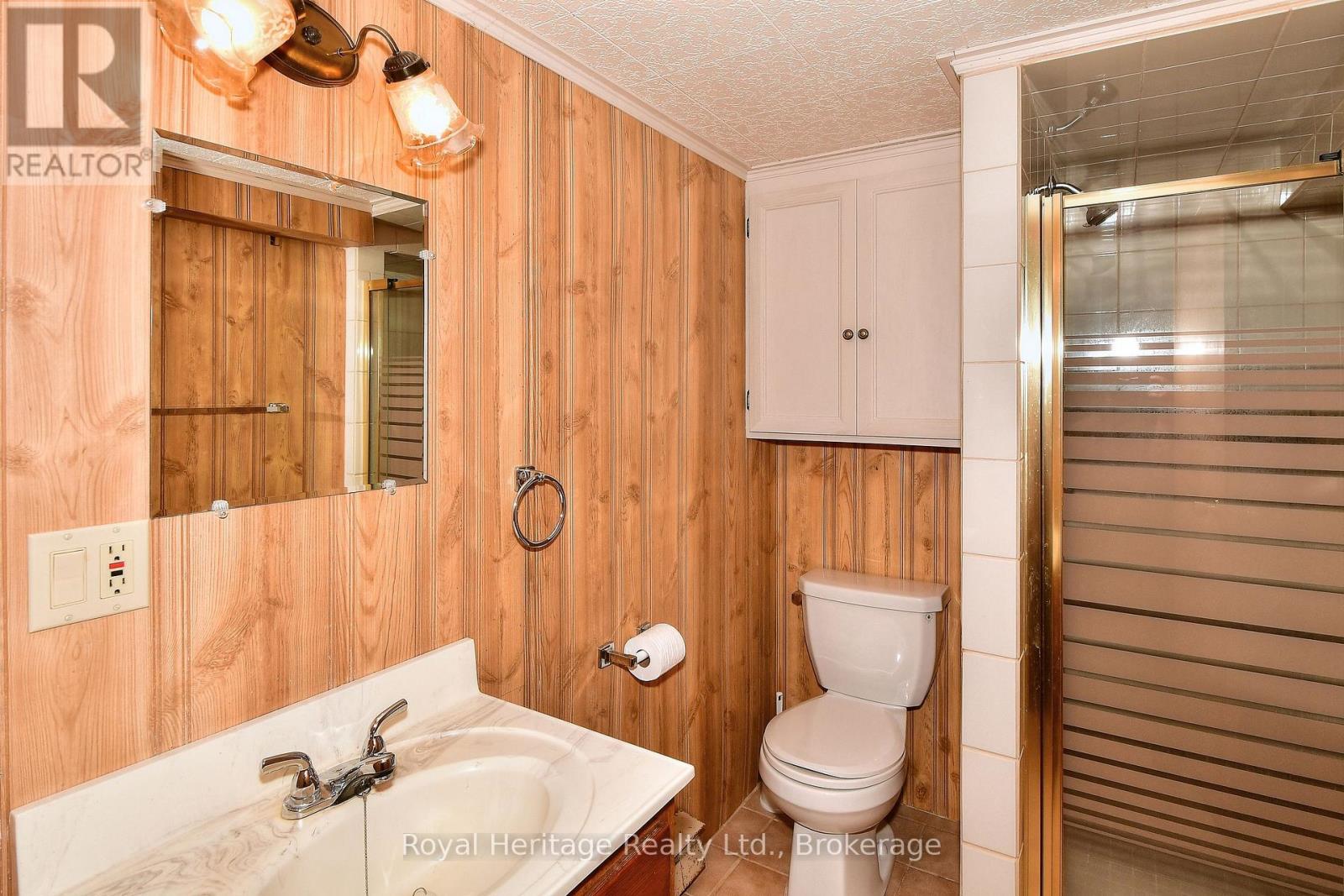 476 KING GEORGE STREET - 19