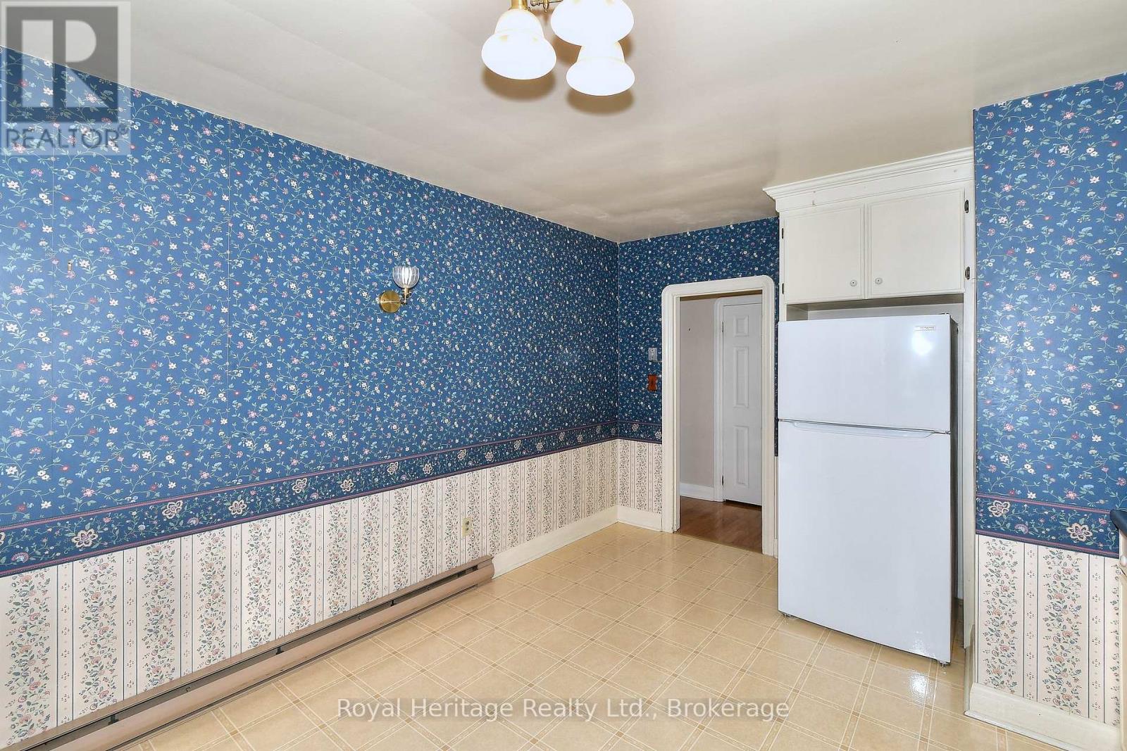 476 KING GEORGE STREET - 5