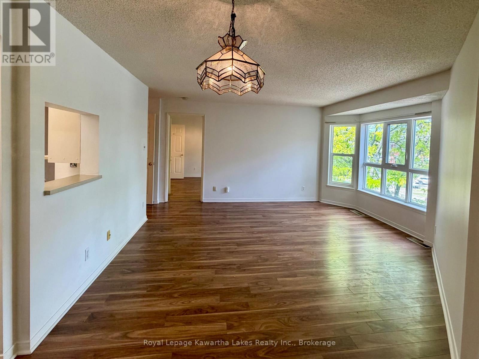 #303 4 HERITAGE WAY - 13