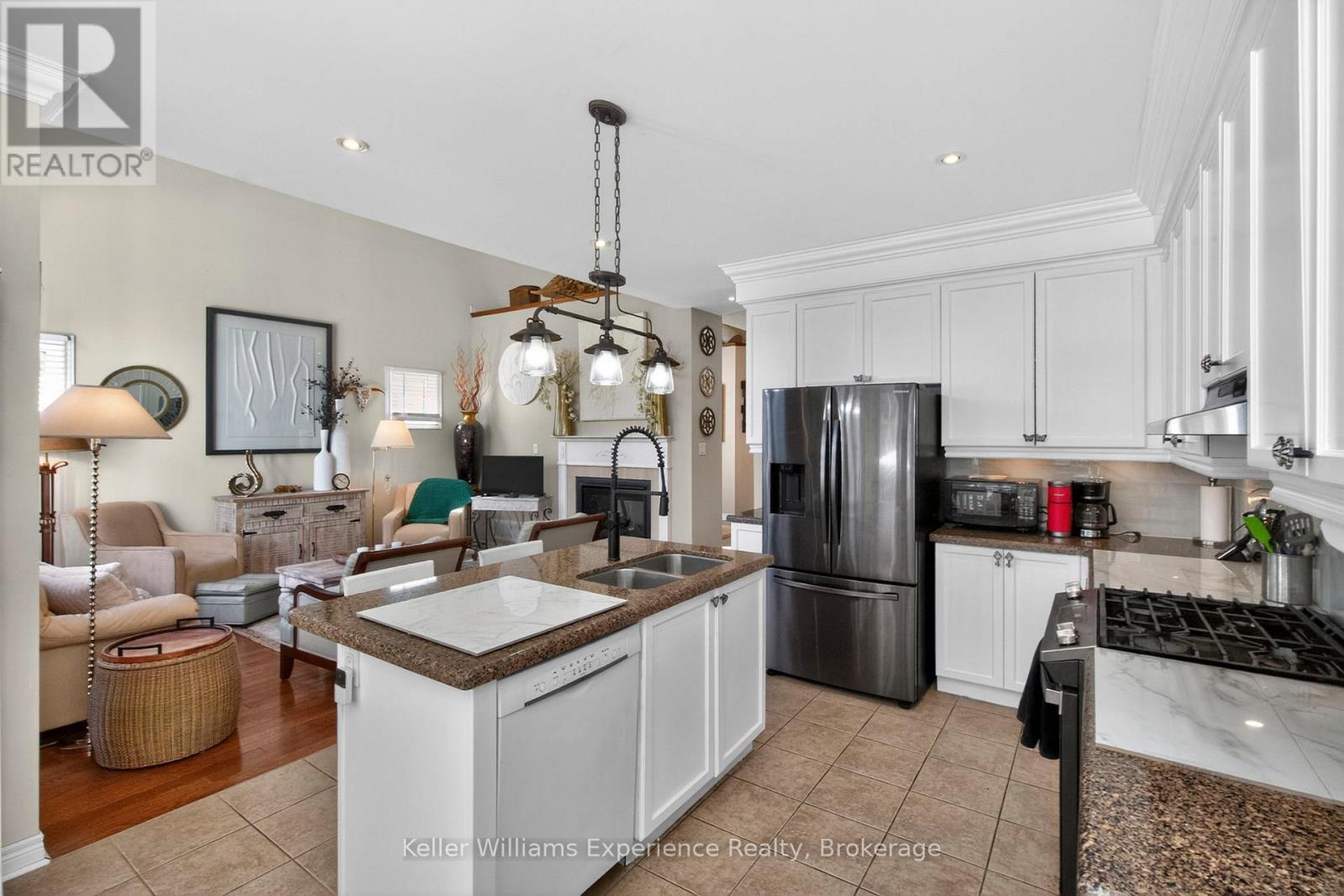 68 RIVERWALK PLACE - 15