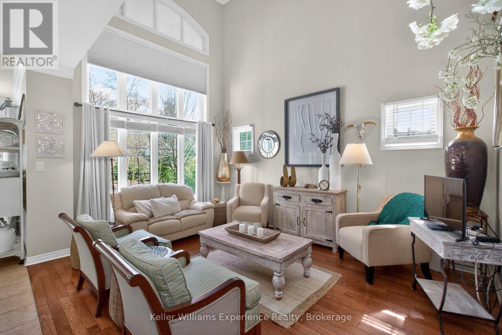 68 RIVERWALK PLACE - 19