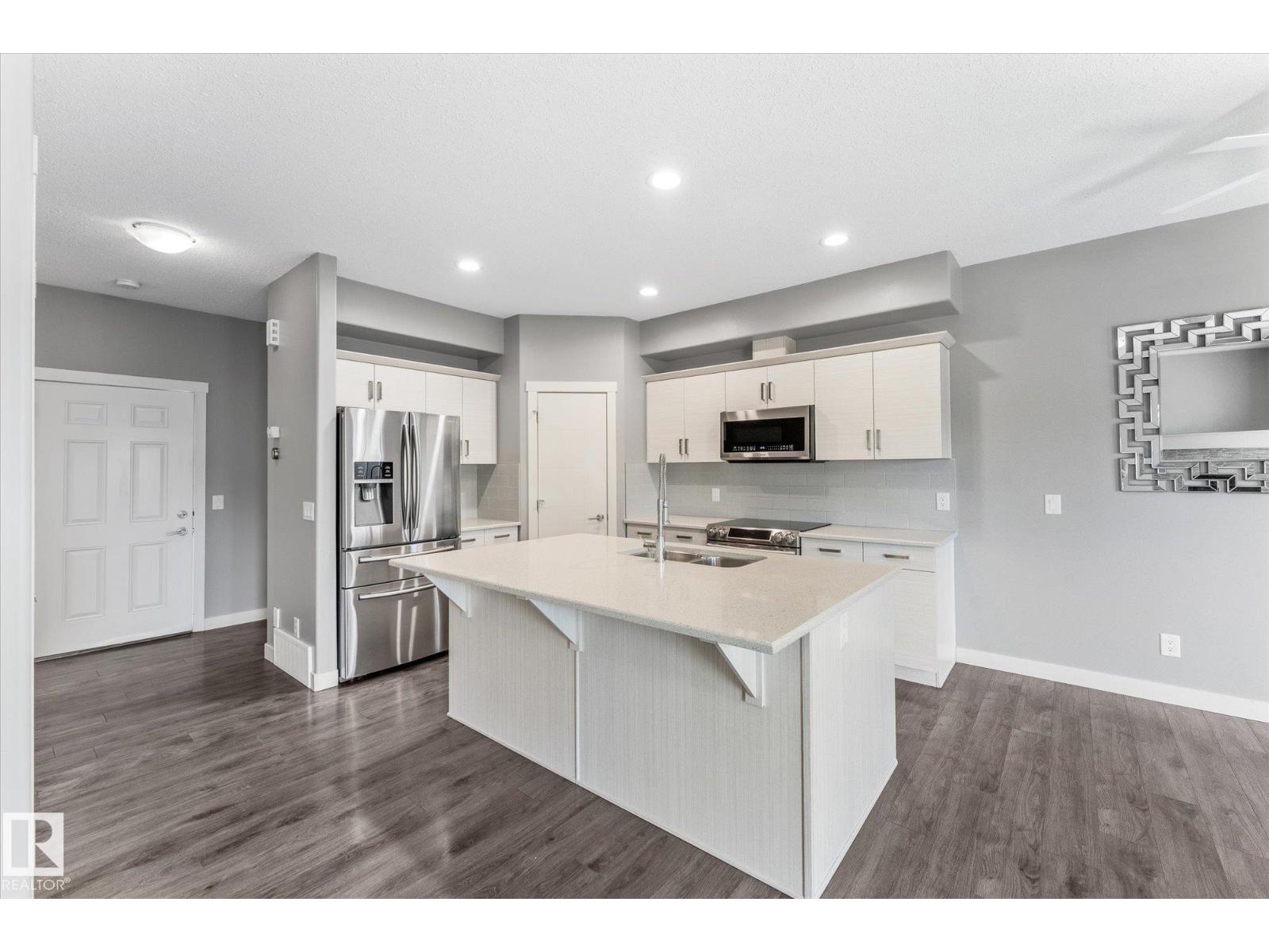 #75 8602 SOUTHFORT BV — photo 11