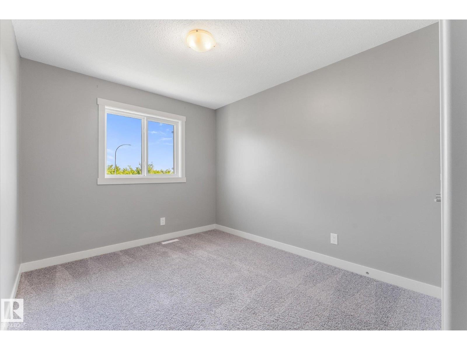 #75 8602 SOUTHFORT BV — photo 25