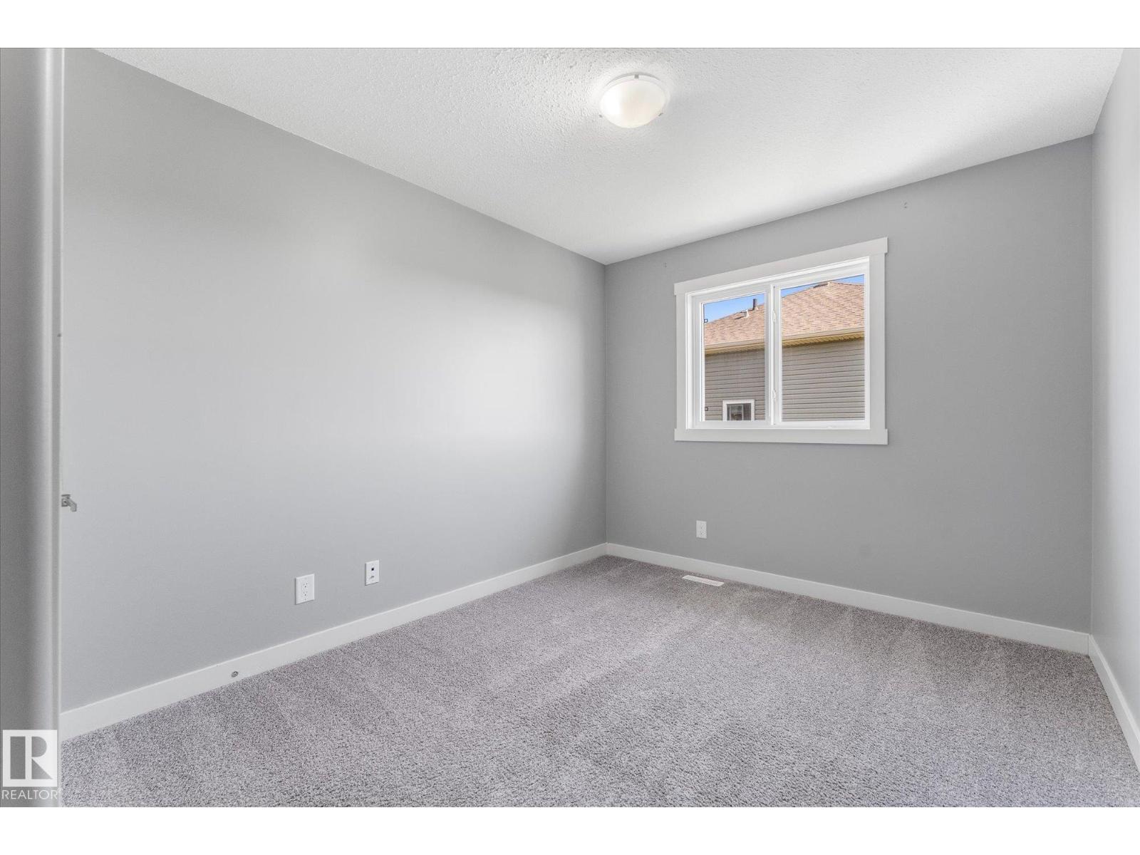 #75 8602 SOUTHFORT BV — photo 27