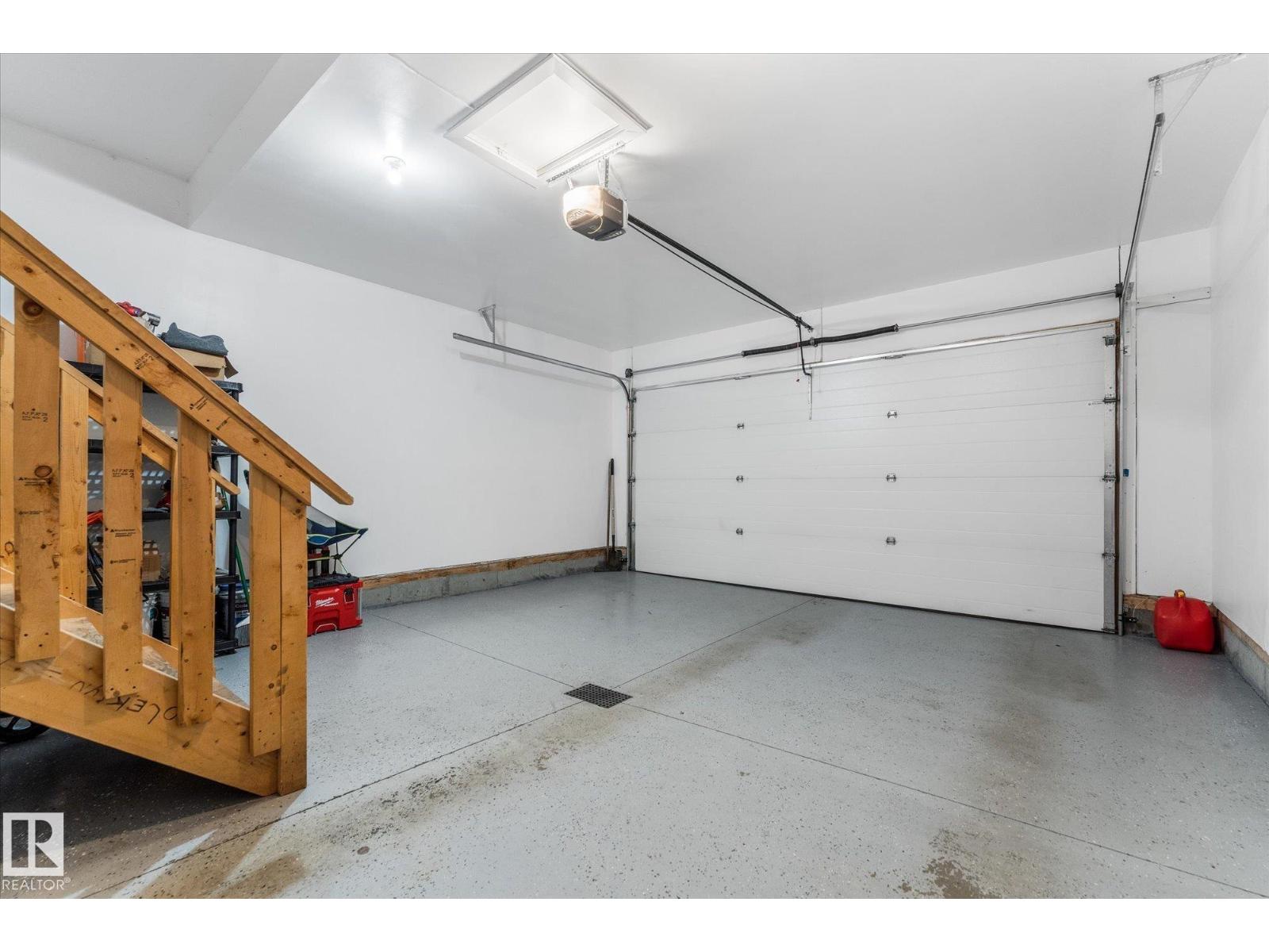 #75 8602 SOUTHFORT BV — photo 33