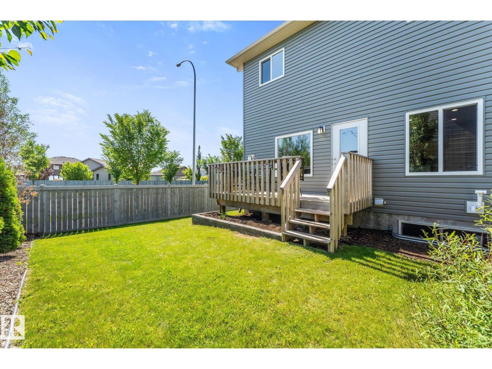 #75 8602 SOUTHFORT BV — photo 36