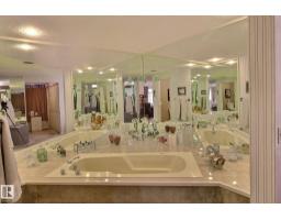 1035 109 St Nw, Edmonton, AB T6J5G2 Photo 24