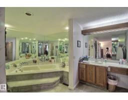 1035 109 St Nw, Edmonton, AB T6J5G2 Photo 25