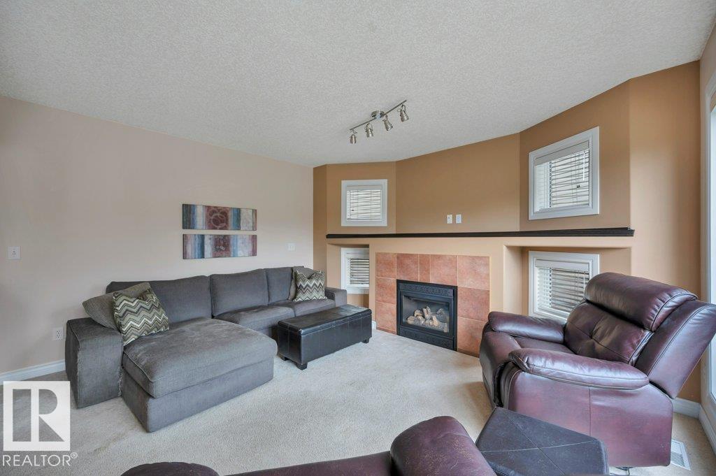 33 Chatwin RD — photo 18