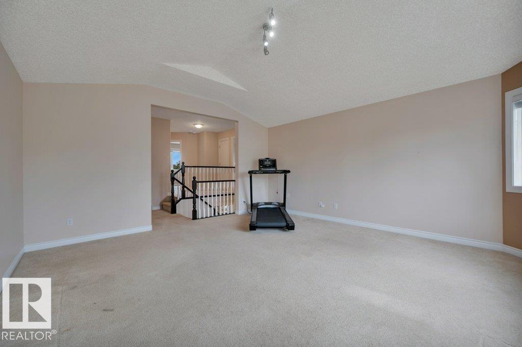 33 Chatwin RD — photo 28