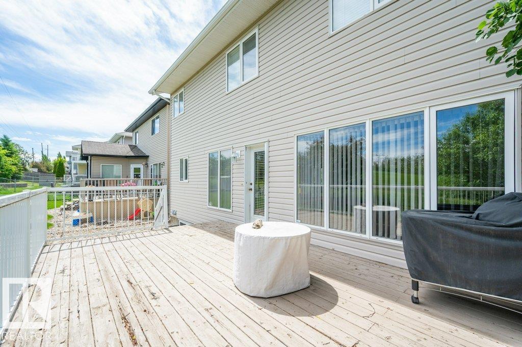 33 Chatwin RD — photo 50