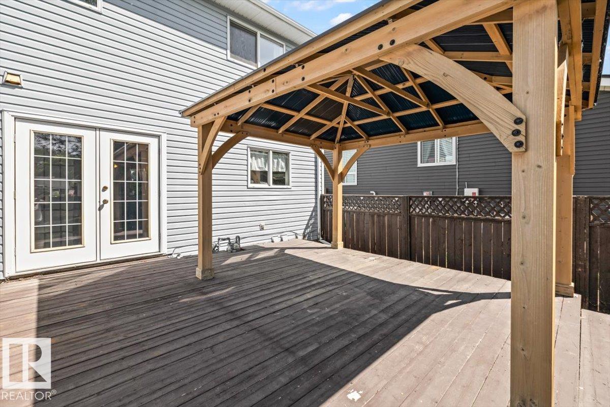 5807 52 AV — photo 27