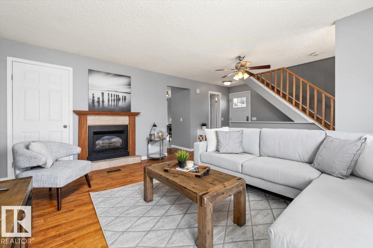 5807 52 AV — photo 7