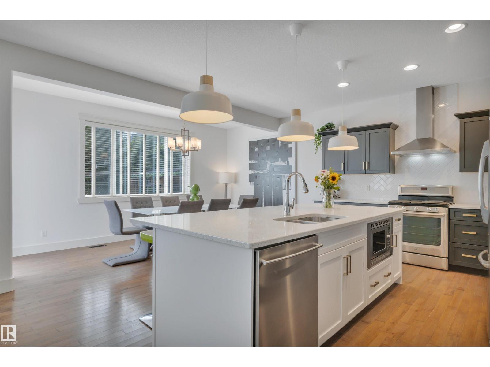4231 SAVARYN DR SW - 11