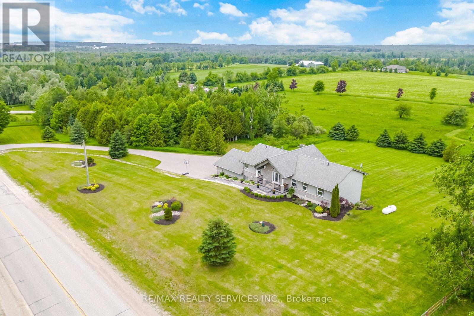 386113 20 SIDE ROAD - 3