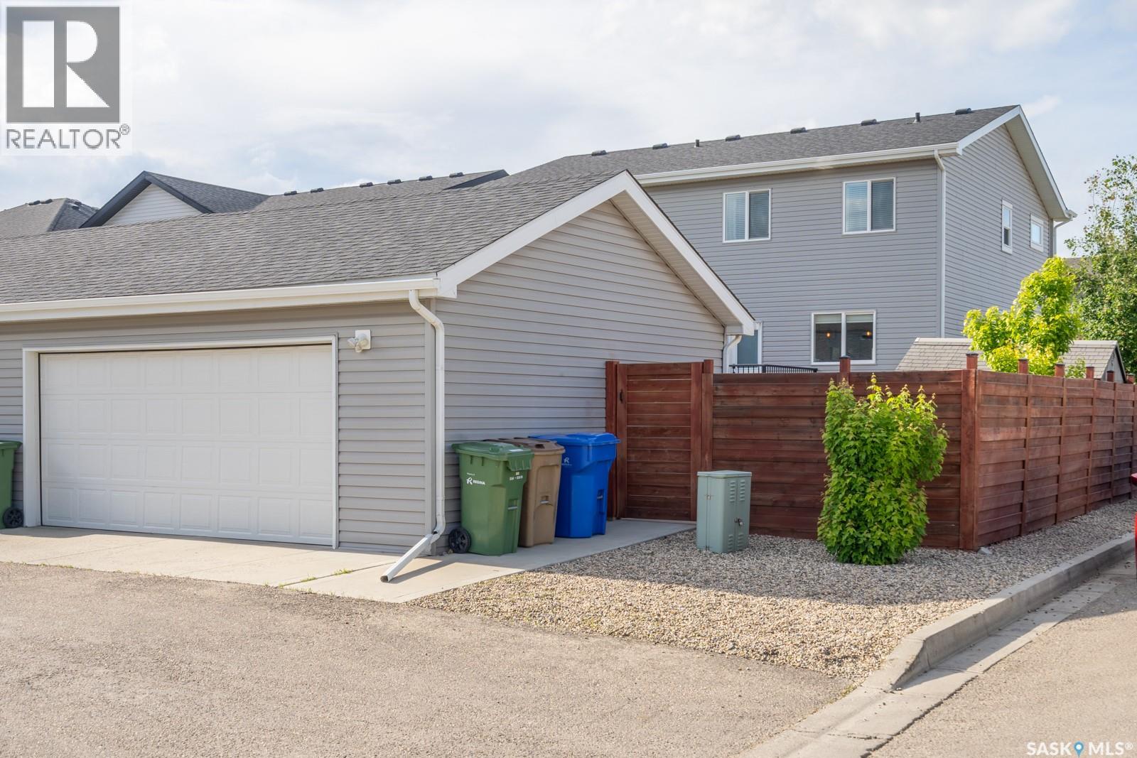 5433 Green Silverberry DRIVE E — photo 34