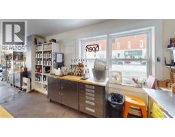 601a 2nd Avenue, Fernie, BC V0B1M0 Photo 14
