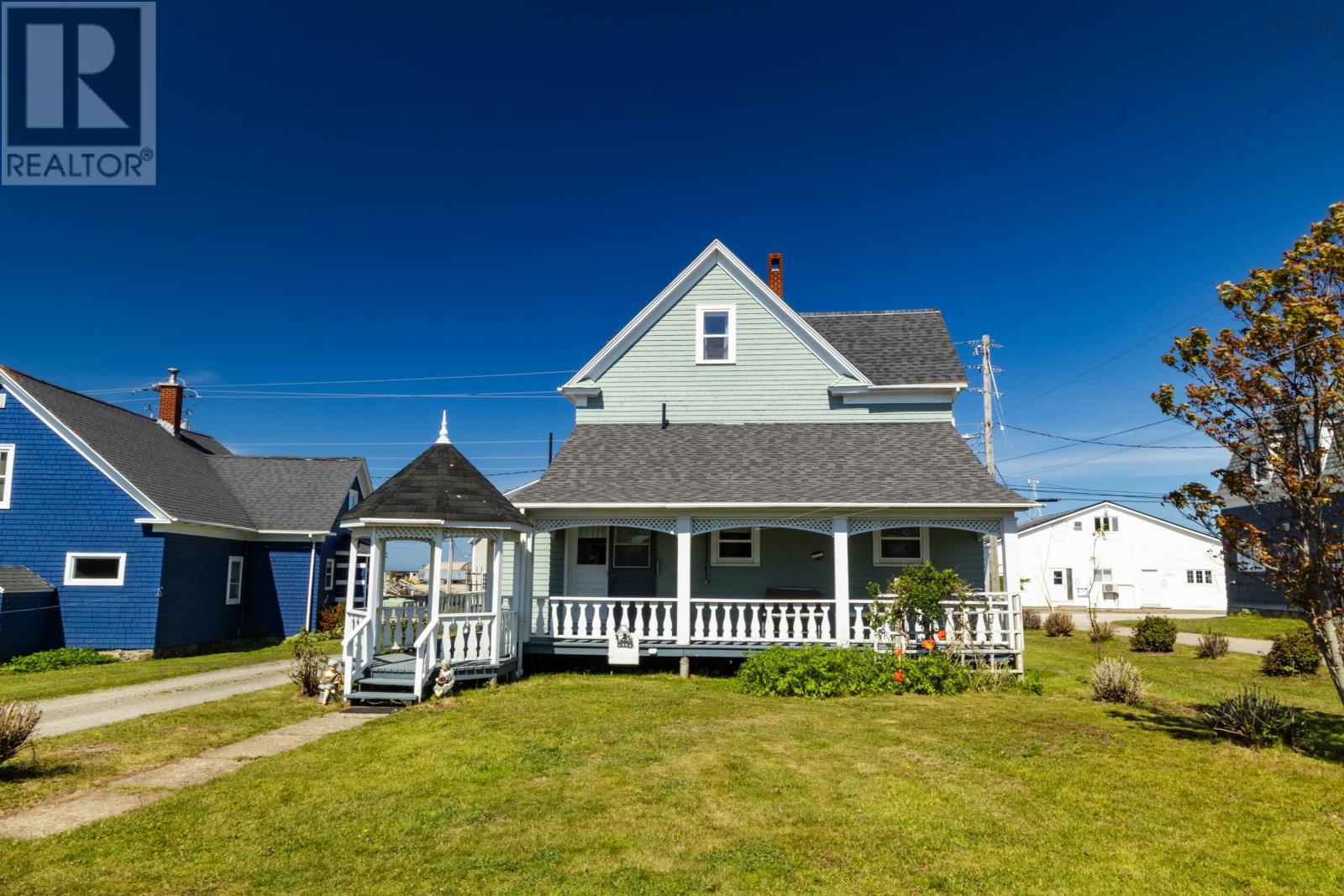 9086 Highway 1 - 11