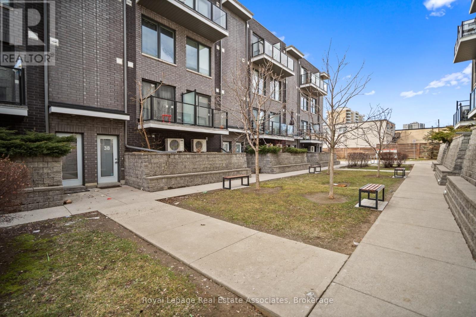 #40 2059 WESTON ROAD - 35