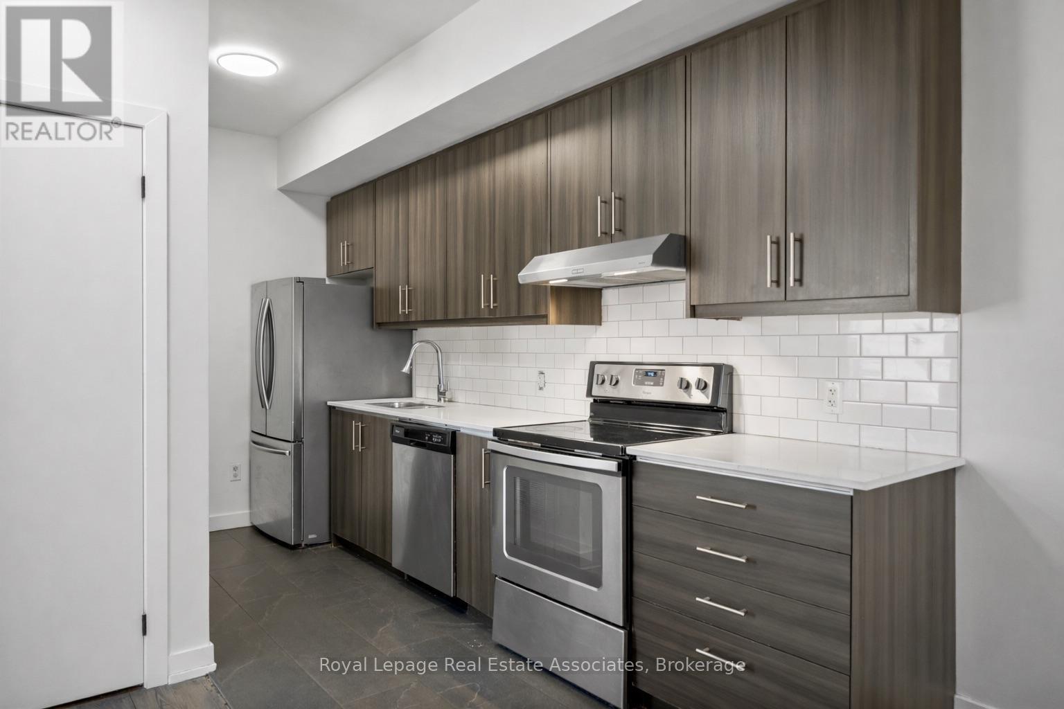 #40 2059 WESTON ROAD - 15