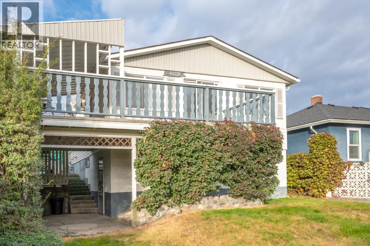 6528 Main Street, Oliver