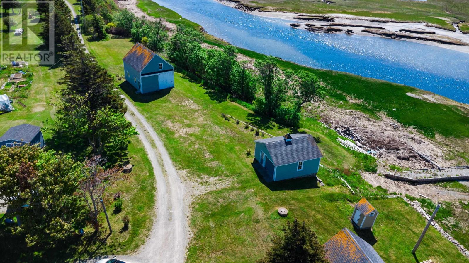 9086 Highway 1 - 2