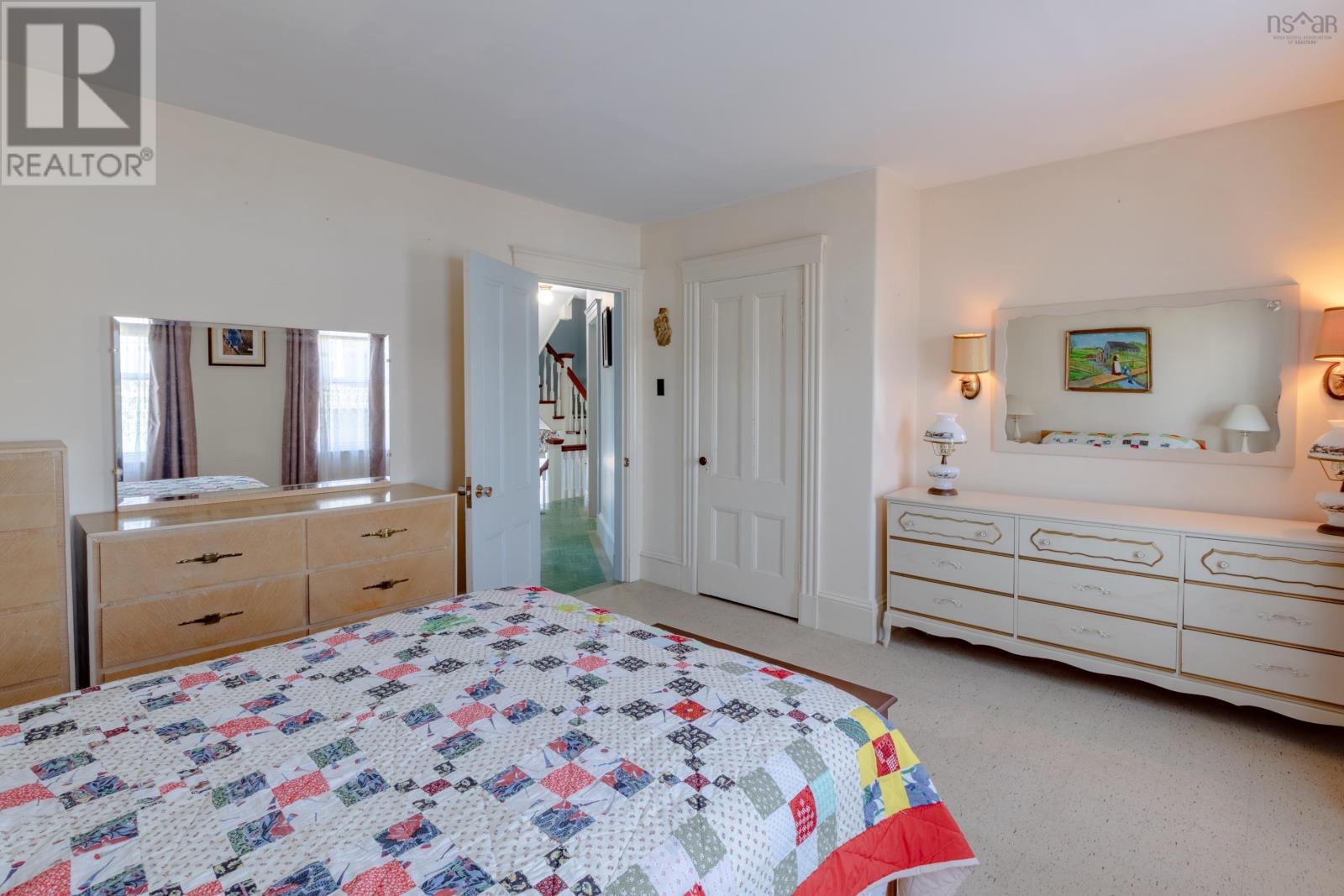 9086 Highway 1 - 39