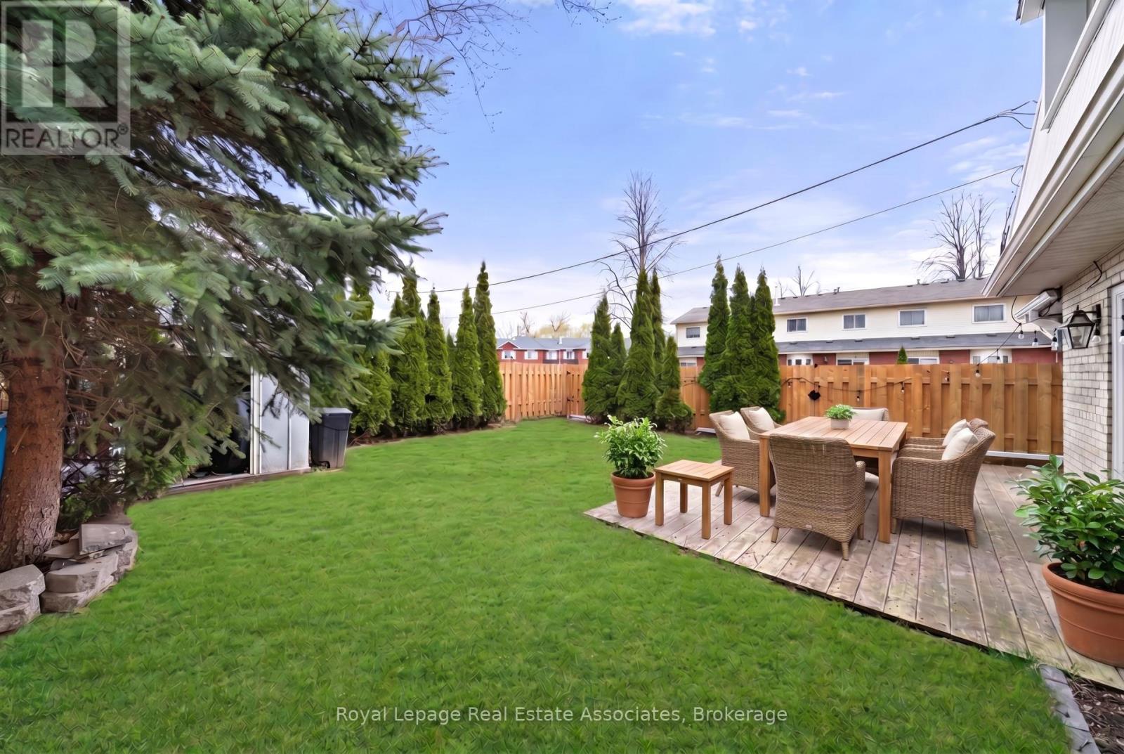 #4 469 CLARIDGE ROAD - 15