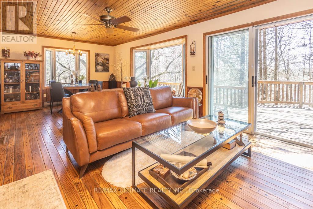 63 SUMAC LANE - 15