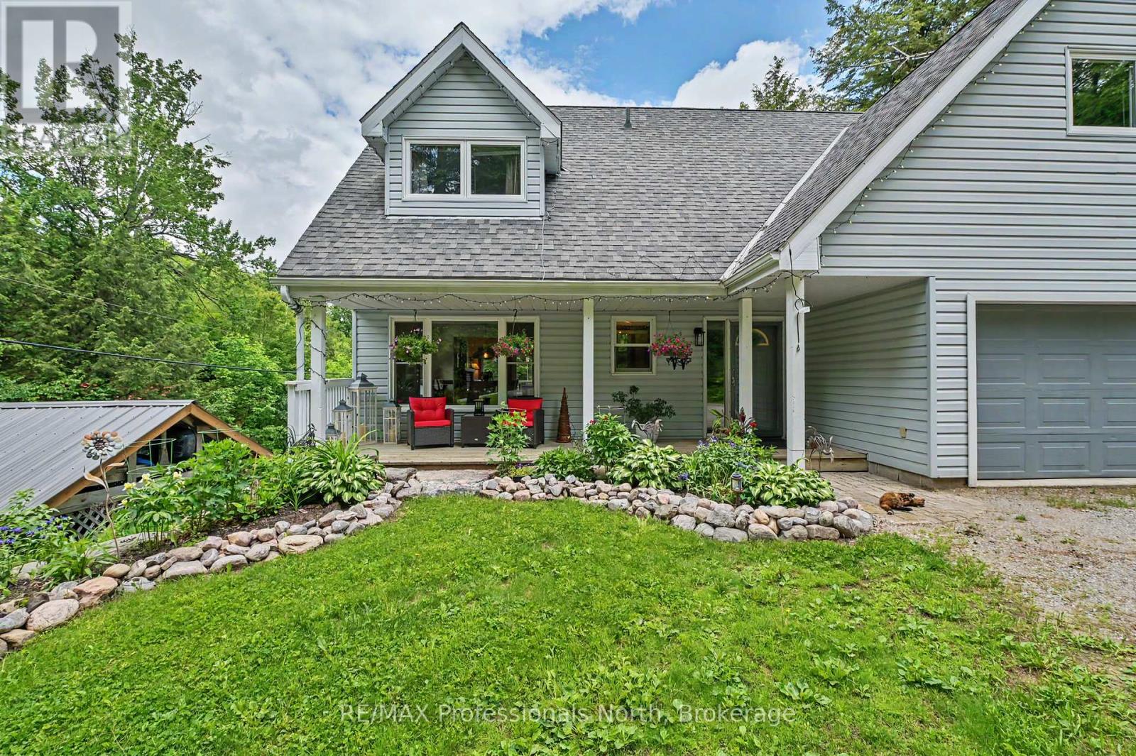 1392 TENNYSON ROAD - 2
