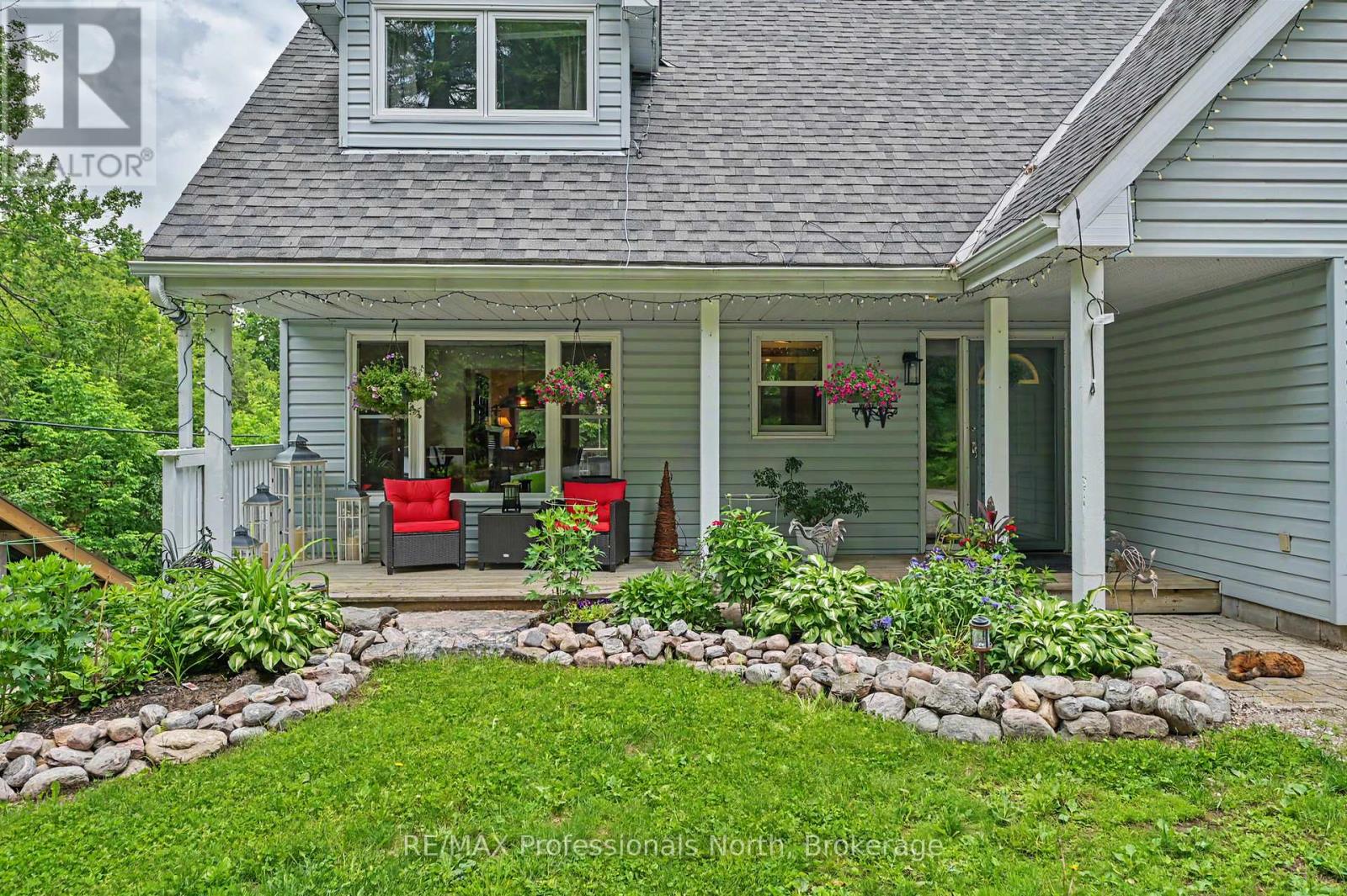 1392 TENNYSON ROAD - 3