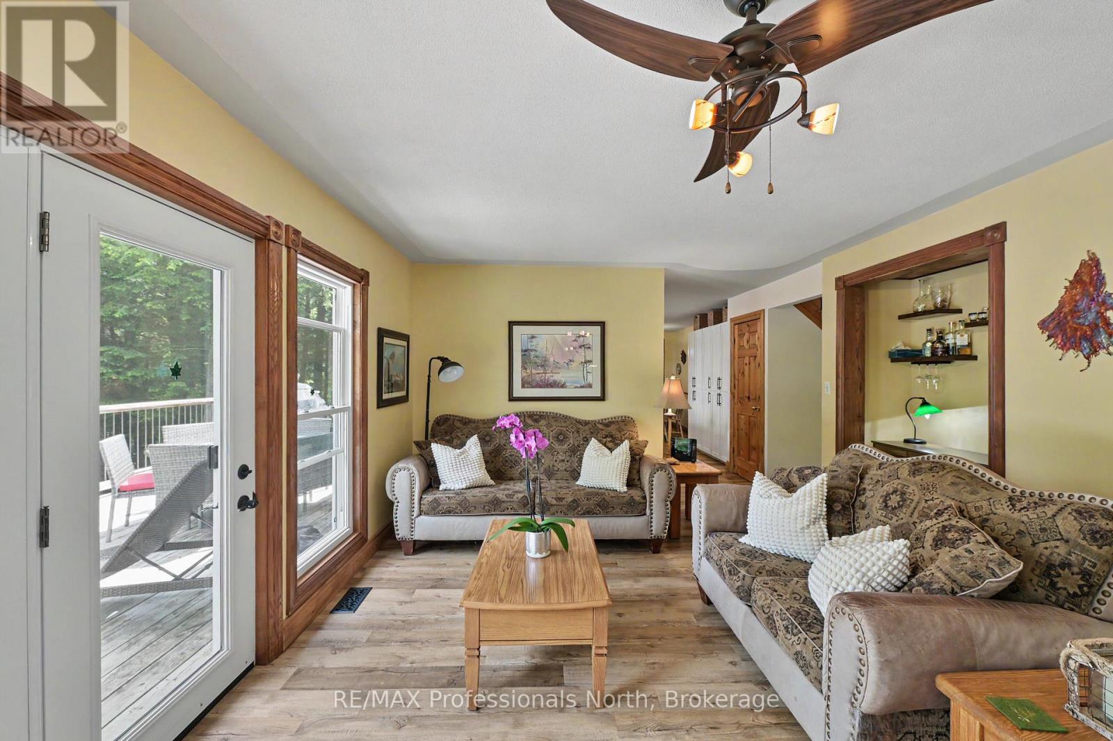 1392 TENNYSON ROAD - 9