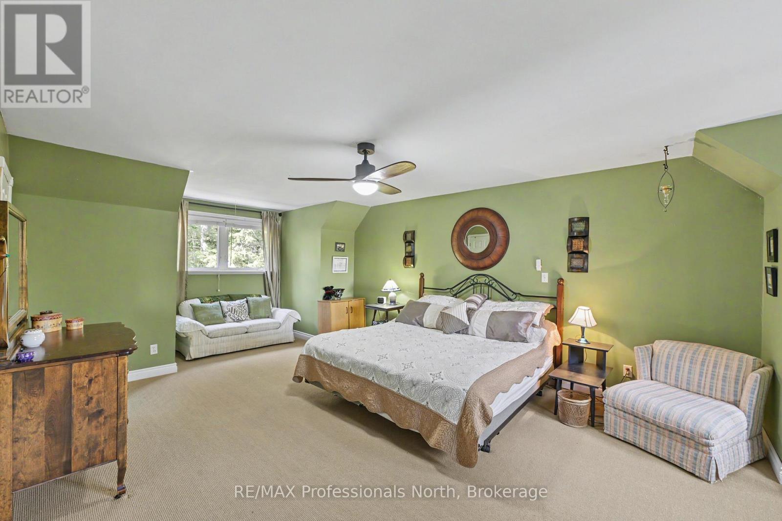 1392 TENNYSON ROAD - 30