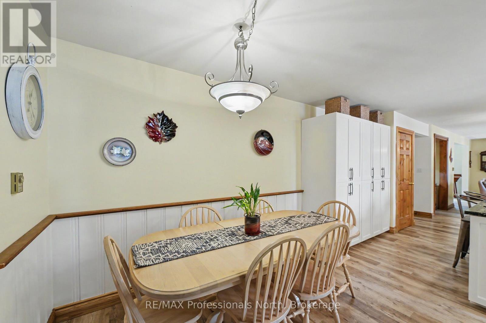 1392 TENNYSON ROAD - 16