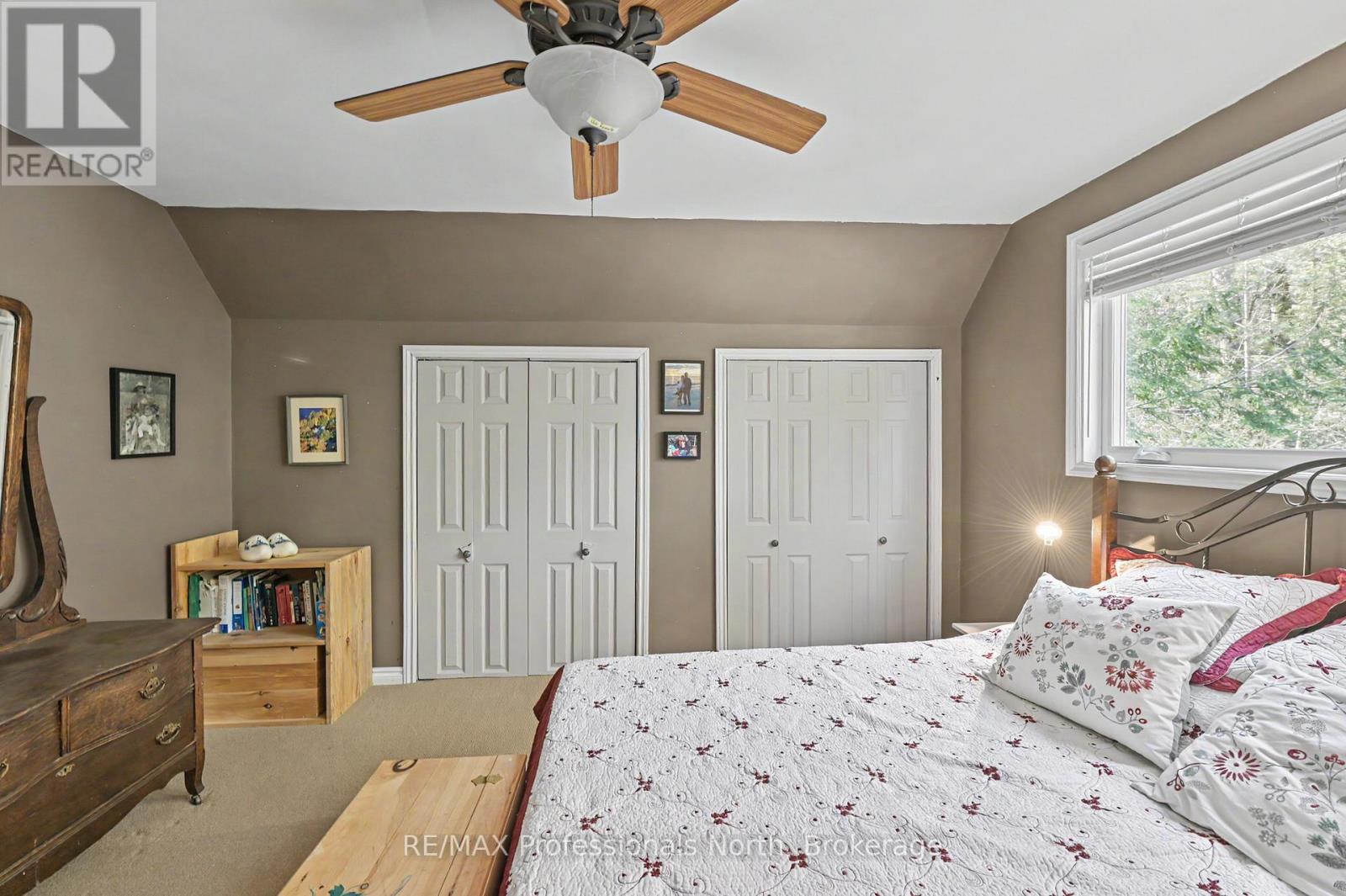 1392 TENNYSON ROAD - 36