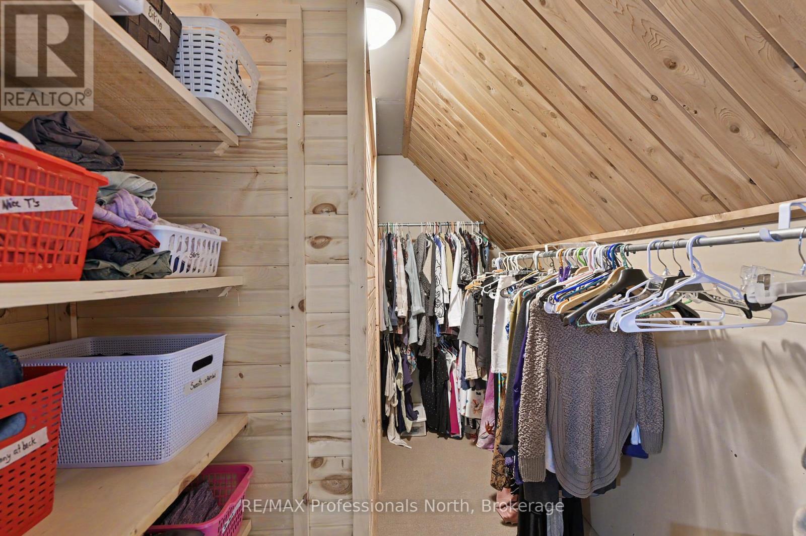 1392 TENNYSON ROAD - 40
