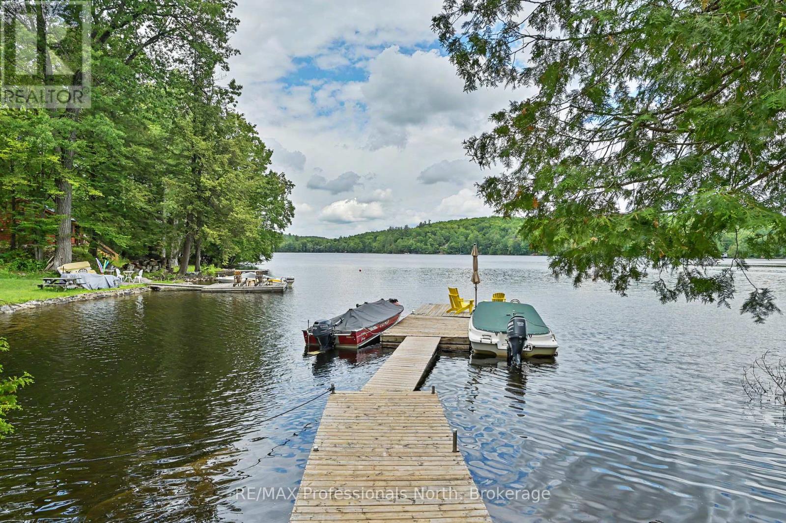 1392 TENNYSON ROAD - 49