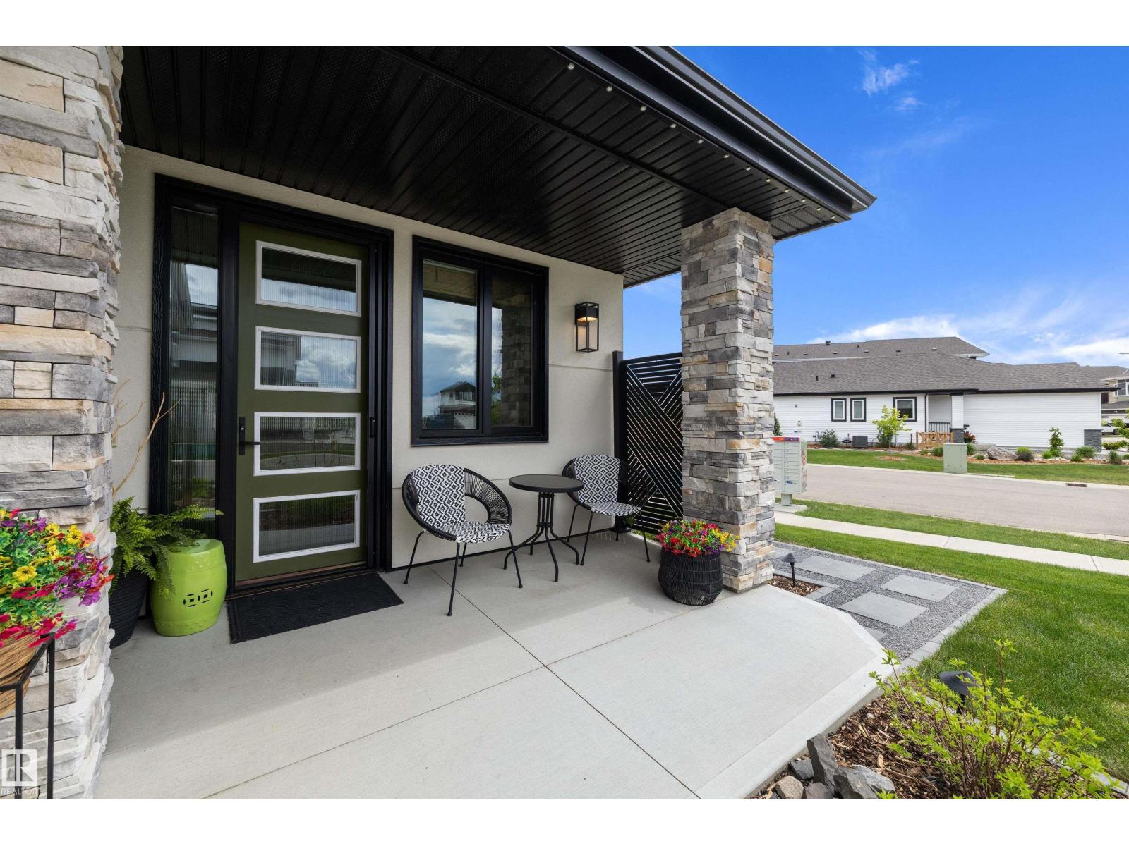 369 MEADOWVIEW DR - photo 4