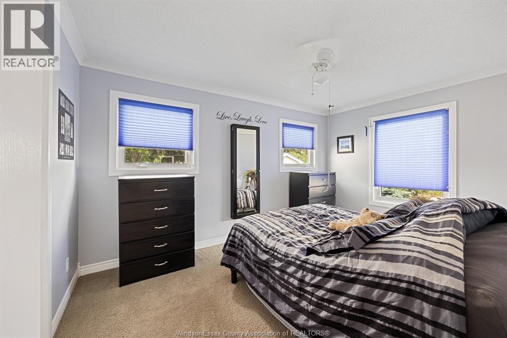 419 LAKESIDE - 17
