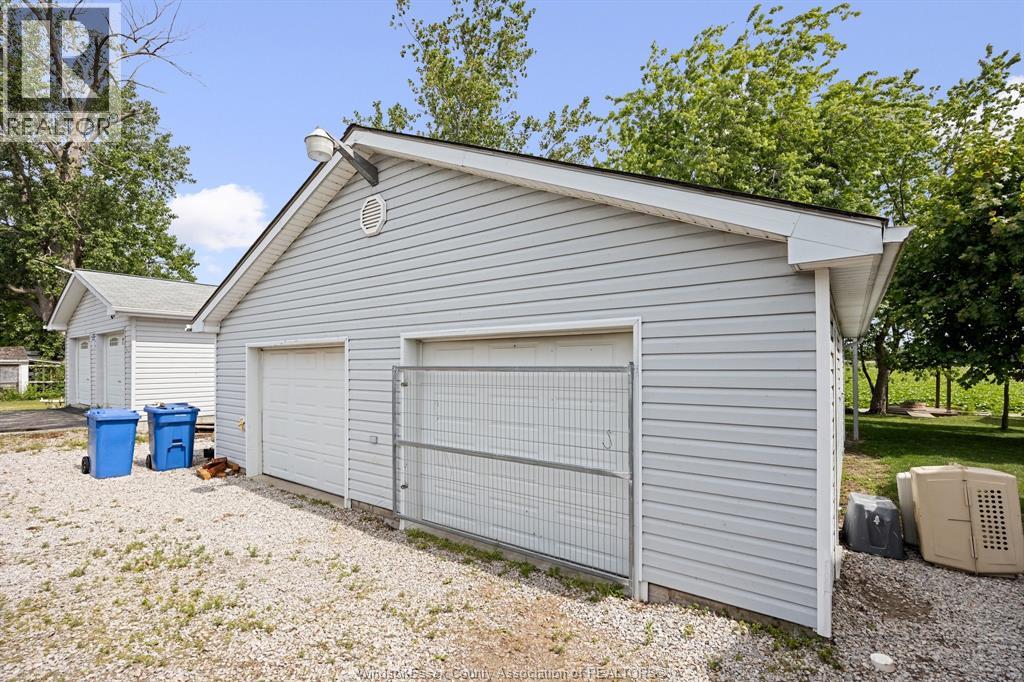 419 LAKESIDE - 25