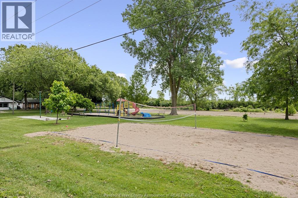 419 LAKESIDE - 31