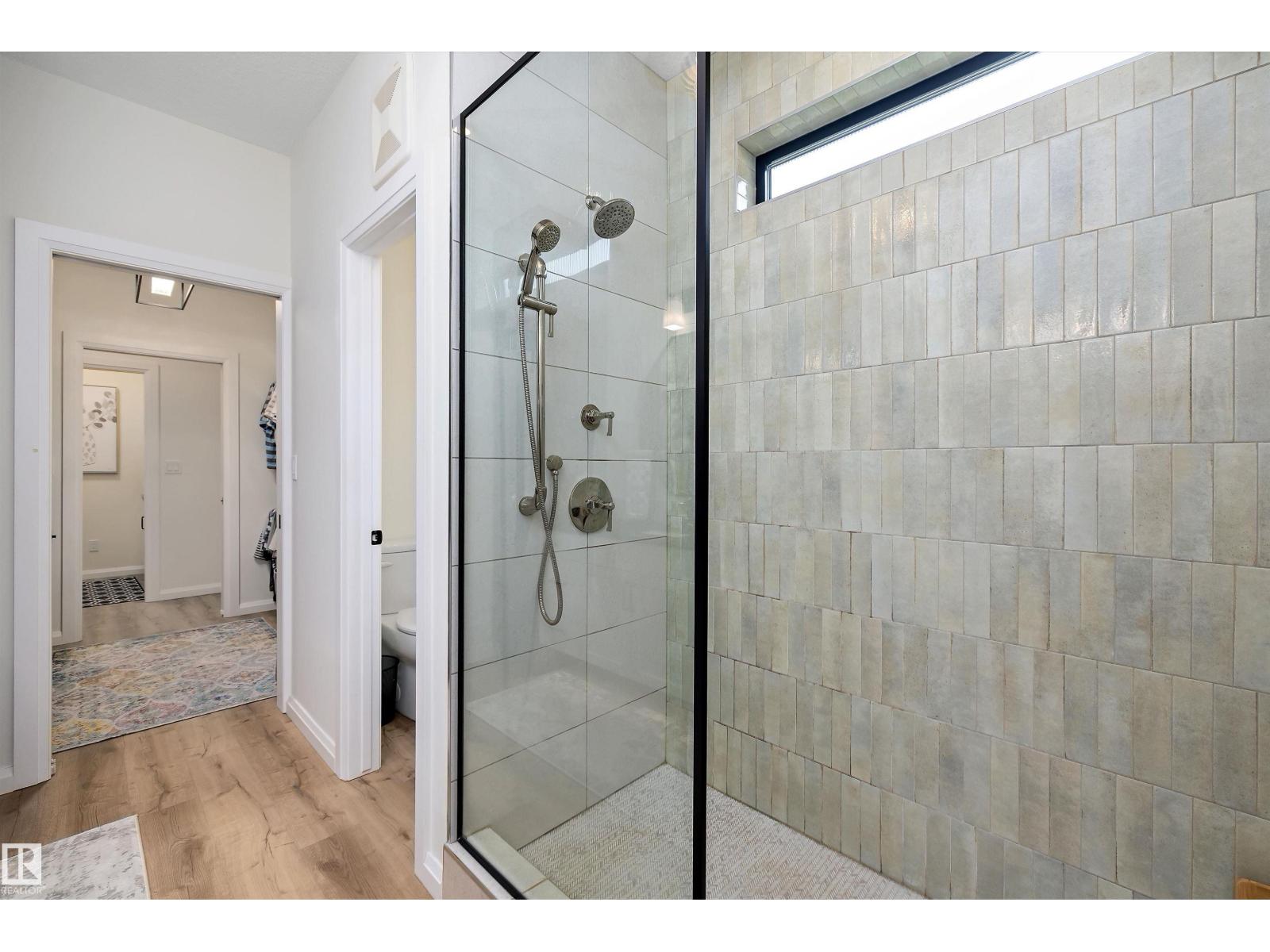 369 MEADOWVIEW DR — photo 28