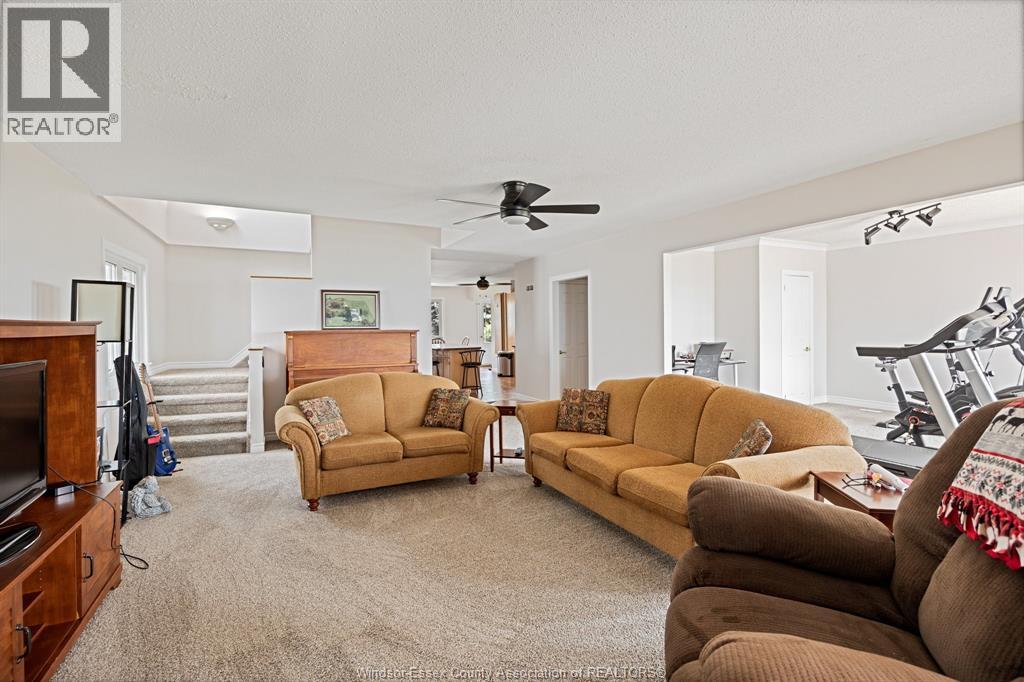 419 LAKESIDE - 6