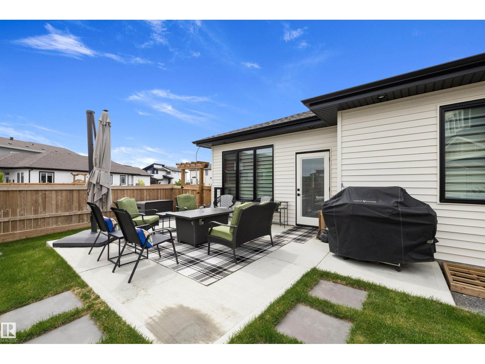 369 MEADOWVIEW DR — photo 57